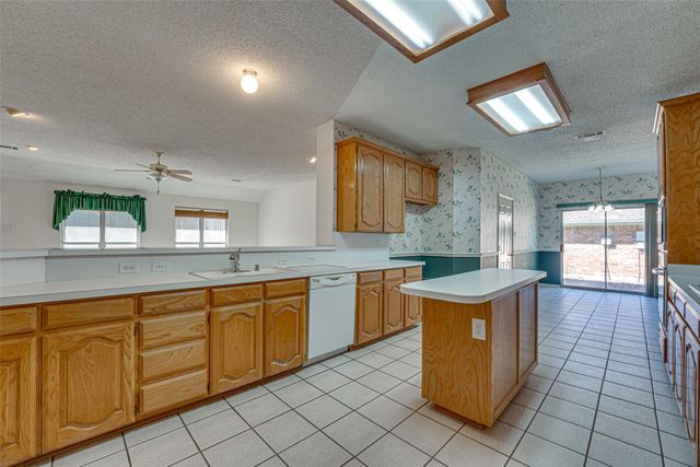 4102 Baywatch Drive, Rowlett, TX 75088