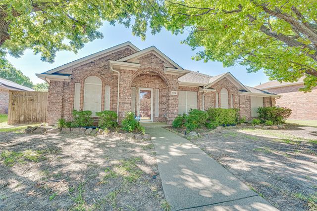 4102 Baywatch Drive, Rowlett, TX 75088