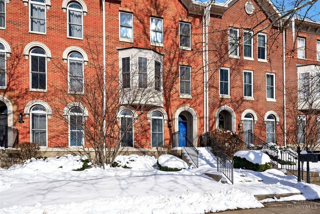 734 W Court, Cincinnati, OH 45203