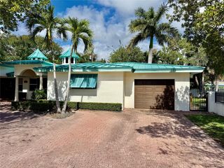 1241 SE 3 Court B, Deerfield Beach, FL 33441