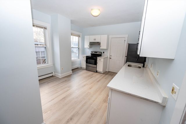 5 Colchester 2, Boston, MA 02136