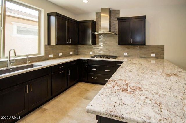 741 E LA PALTA Street, Queen Creek, AZ 85140