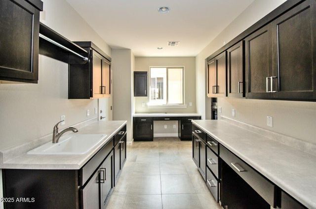 741 E LA PALTA Street, Queen Creek, AZ 85140