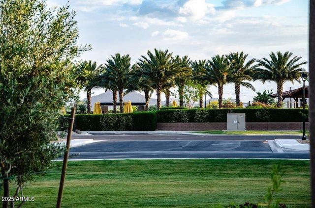 741 E LA PALTA Street, Queen Creek, AZ 85140