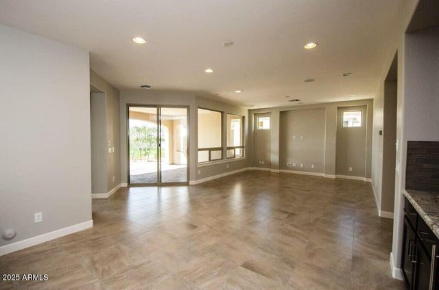 741 E LA PALTA Street, Queen Creek, AZ 85140