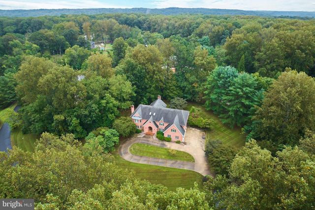 9113 JEFFERY RD, Great Falls, VA 22066