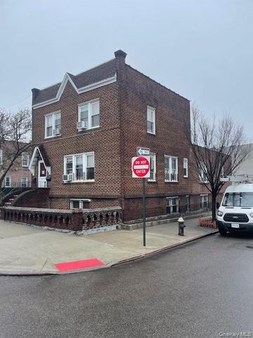5869 59th Street, Maspeth, NY 11378
