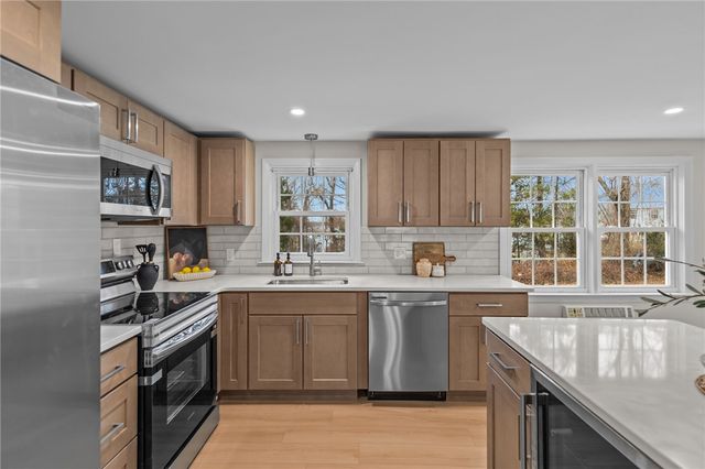 45 Valley View Drive, Cumberland, RI 02864