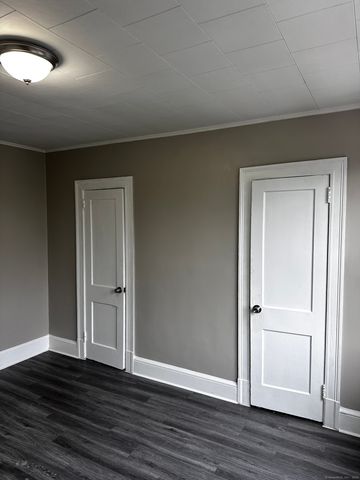 19 Colonial Street 3rd Floor, Hartford, CT 06106