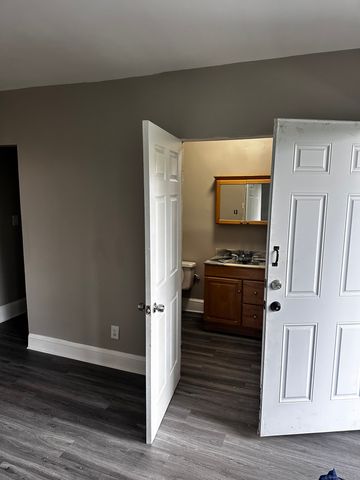 19 Colonial Street 3rd Floor, Hartford, CT 06106