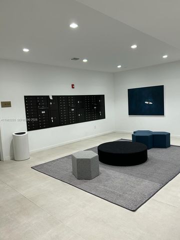 13800 Highland Dr 402, North Miami Beach, FL 33181