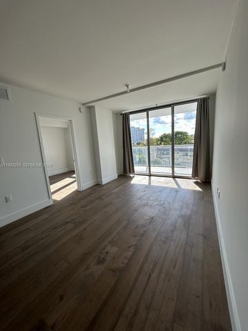 13800 Highland Dr 402, North Miami Beach, FL 33181