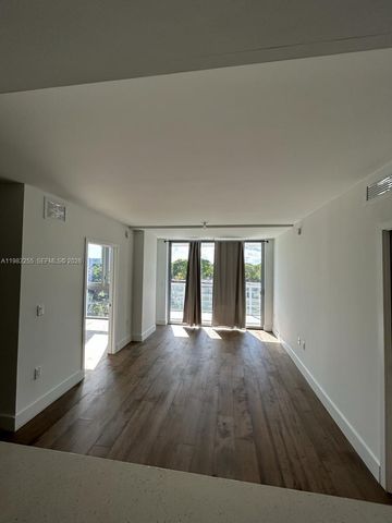 13800 Highland Dr 402, North Miami Beach, FL 33181