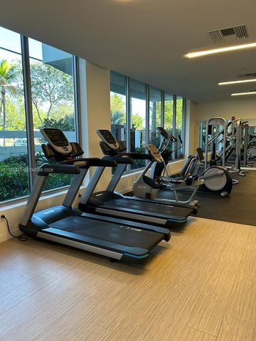 13800 Highland Dr 402, North Miami Beach, FL 33181