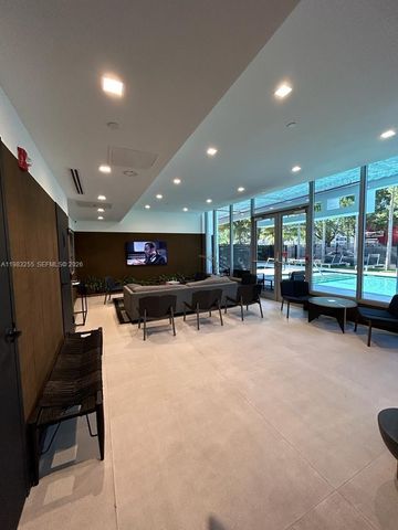 13800 Highland Dr 402, North Miami Beach, FL 33181