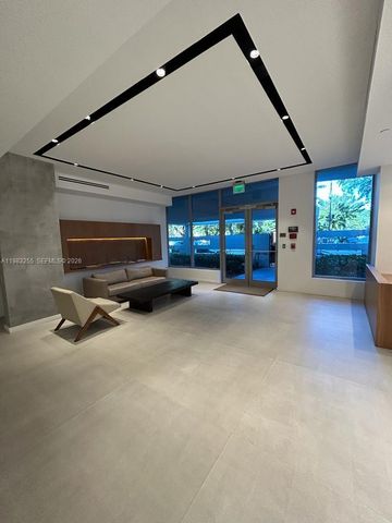 13800 Highland Dr 402, North Miami Beach, FL 33181