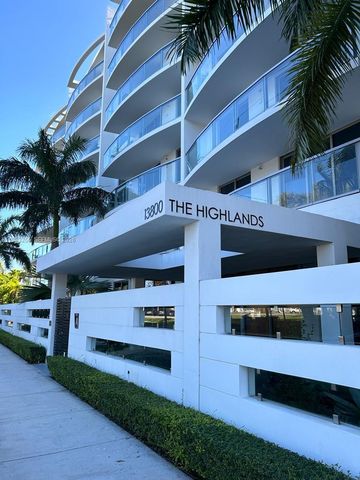 13800 Highland Dr 402, North Miami Beach, FL 33181