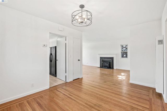 1573 Castro Street, San Leandro, CA 94577