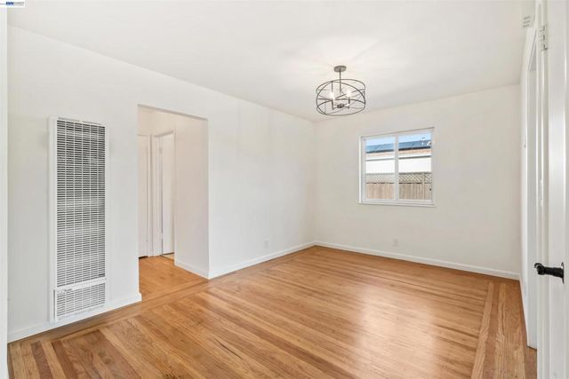 1573 Castro Street, San Leandro, CA 94577