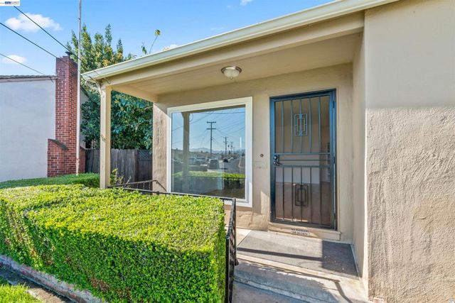 1573 Castro Street, San Leandro, CA 94577