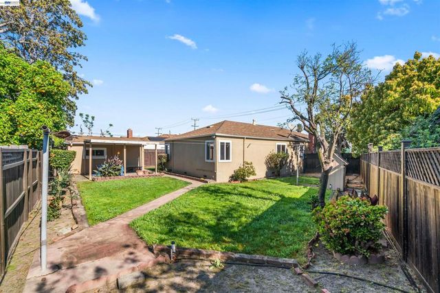 1573 Castro Street, San Leandro, CA 94577