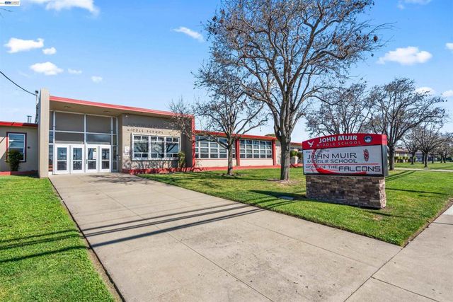 1573 Castro Street, San Leandro, CA 94577