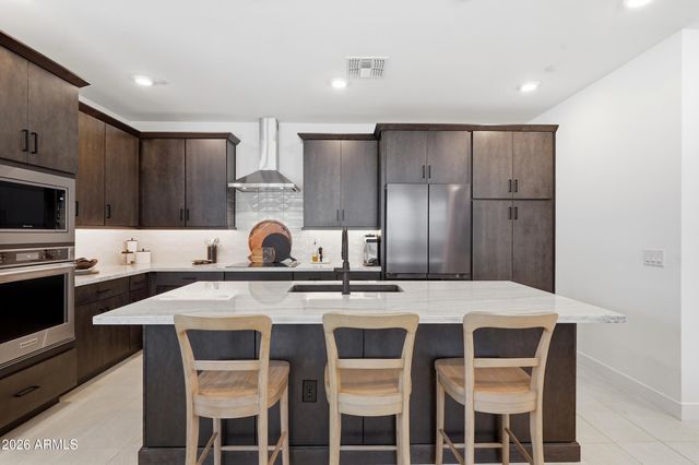 11300 N CASA DEGA Drive 1013, Surprise, AZ 85388