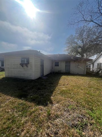 3121 Nita Street, Houston, TX 77051