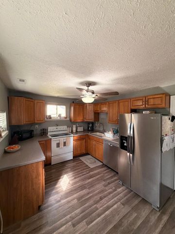 209 W 3rd Street, Silver Grove, KY 41085