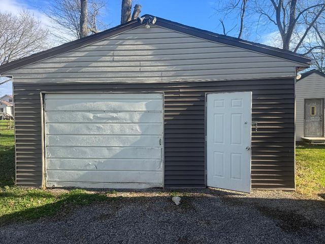 209 W 3rd Street, Silver Grove, KY 41085