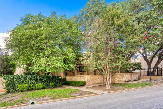 205 Chichester Pl Unit 16, San Antonio, TX 78209