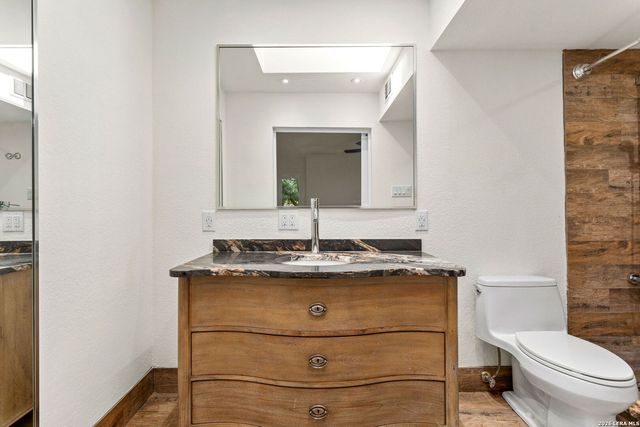 205 Chichester Pl Unit 16, San Antonio, TX 78209