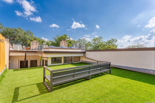 205 Chichester Pl Unit 16, San Antonio, TX 78209