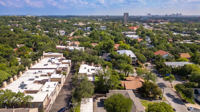 205 Chichester Pl Unit 16, San Antonio, TX 78209