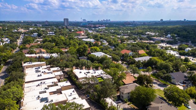 205 Chichester Pl Unit 16, San Antonio, TX 78209