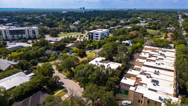 205 Chichester Pl Unit 16, San Antonio, TX 78209
