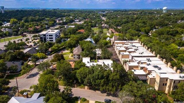 205 Chichester Pl Unit 16, San Antonio, TX 78209