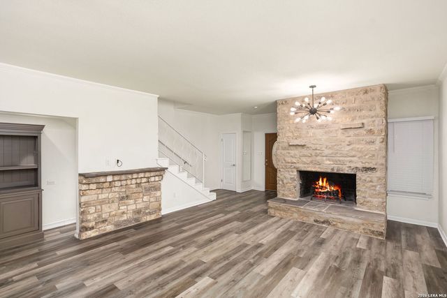 205 Chichester Pl Unit 16, San Antonio, TX 78209