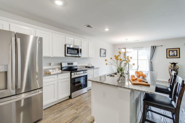 1898 Lacebark Drive, Sumter, SC 29153