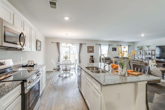 1898 Lacebark Drive, Sumter, SC 29153