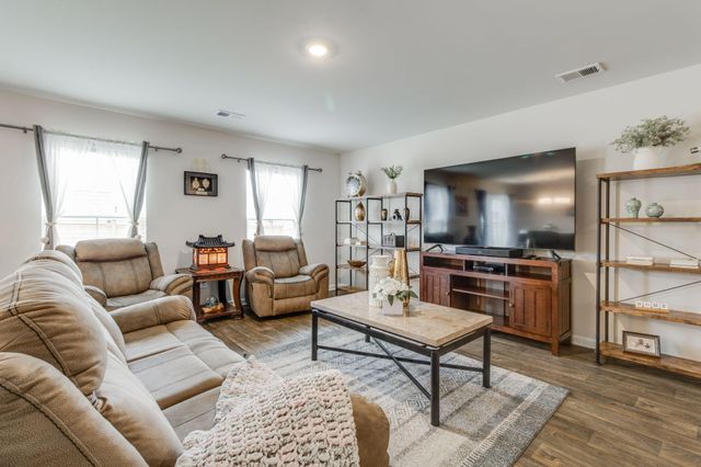 1898 Lacebark Drive, Sumter, SC 29153