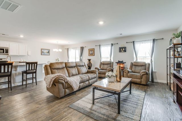 1898 Lacebark Drive, Sumter, SC 29153