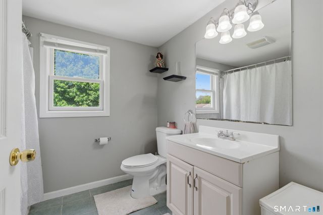 64 McKinley Street, Manchester, CT 06040