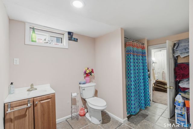 64 McKinley Street, Manchester, CT 06040