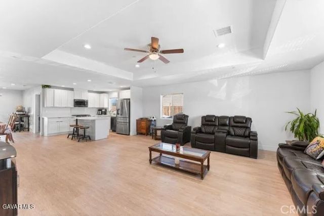 20411 88th. Street, California City, CA 93505