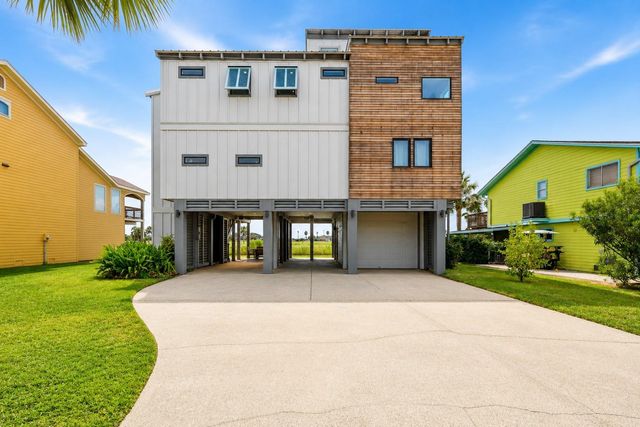 13957 Grambo Boulevard, Galveston, TX 77554