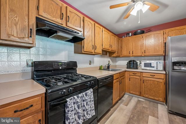 152 STEEPLECHASE CT, Deptford, NJ 08096