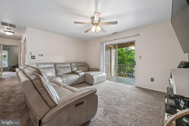 152 STEEPLECHASE CT, Deptford, NJ 08096