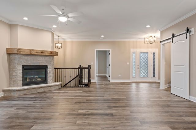 25911 W Ravine Woods Drive, Channahon, IL 60410