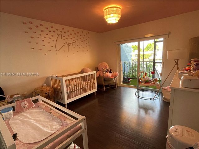 16503 Bridge End Rd 16503, Miami Lakes, FL 33014